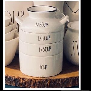 Farmhouse milk jug measuring cups 💗